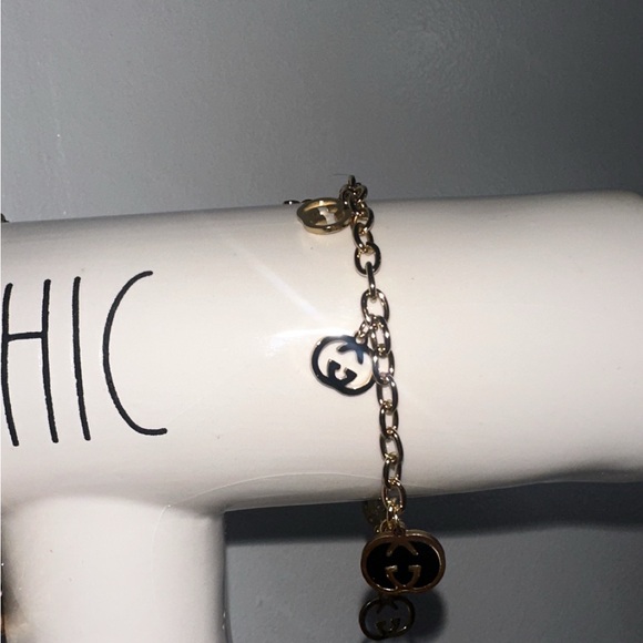 Gucci repurposed Charm Bracelet - Picture 4 of 6